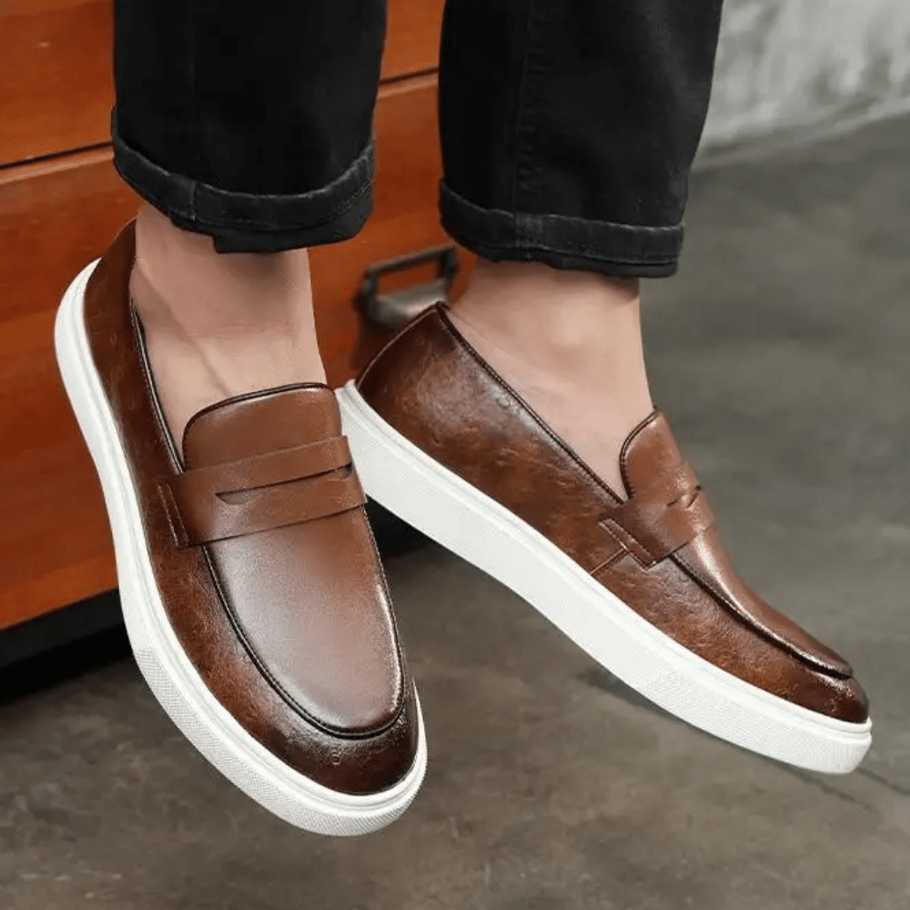 Mocassins en cuir à enfiler pour hommes par Syvon